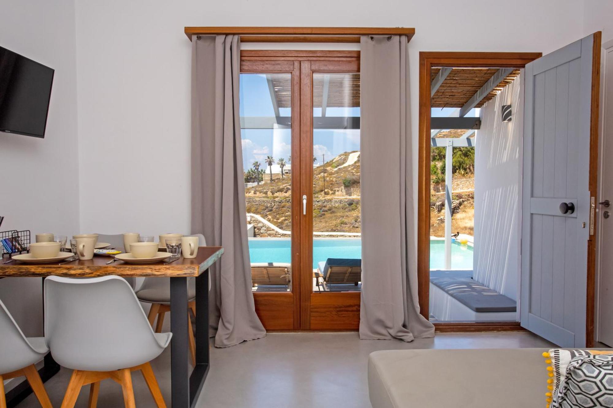 Aqua Breeze Seaview Pool Suites Mykonos Mykonos Town 外观 照片
